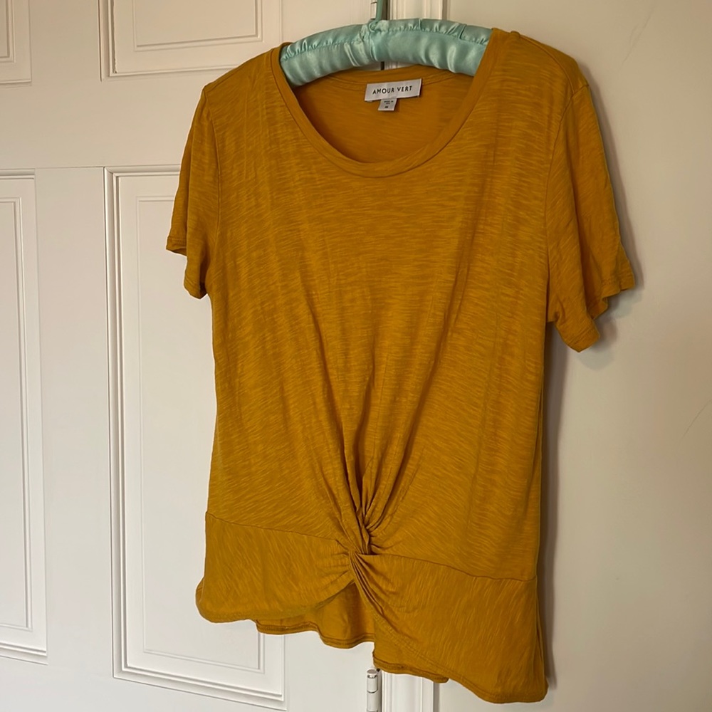 Amour Vert Twist Top in Mustard